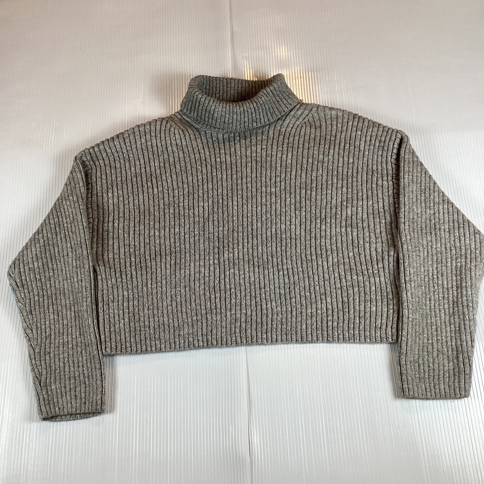 H&M Womens Sweater Shirt Sz L Large Long Sleeve Pullover Soft Knit Turtleneck